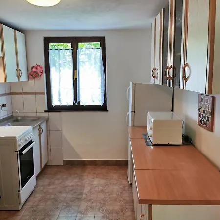 Apartman Dina