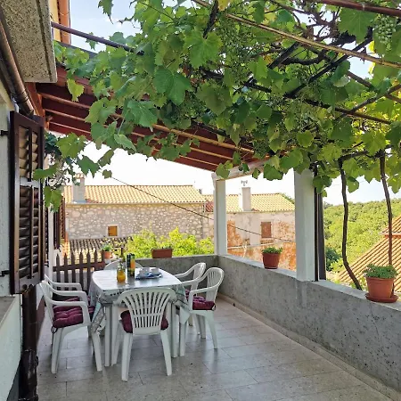 Apartman Dina Cres